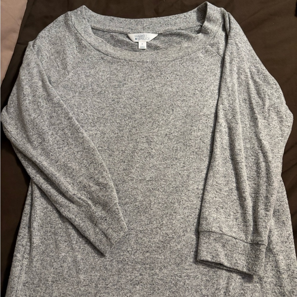 Market and Spruce very soft sweater